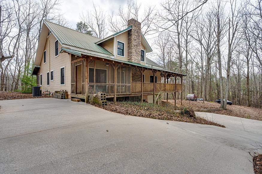 1st image of 547 Hughes Rd SE