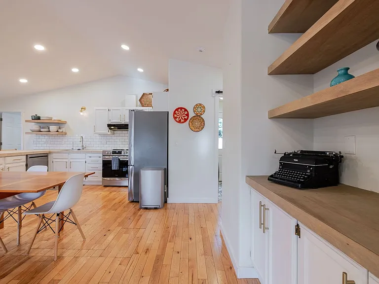 2352 NW Marken Pl — Photo 19