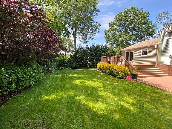 2nd image of 22 Henry Dr