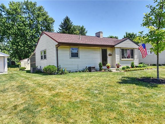 2nd image of 2553 Danz Ave