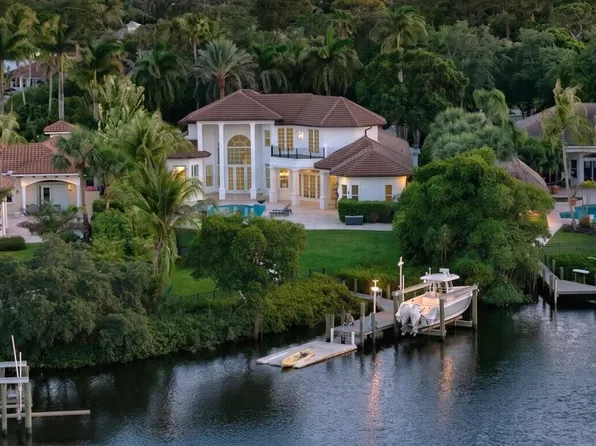 8709 SE Compass Island Way, Jupiter, FL 33458