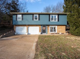 2055 Donnell Dr, Barnhart, MO 63012