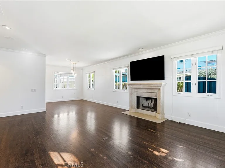 400 Pirate Rd — Photo 4