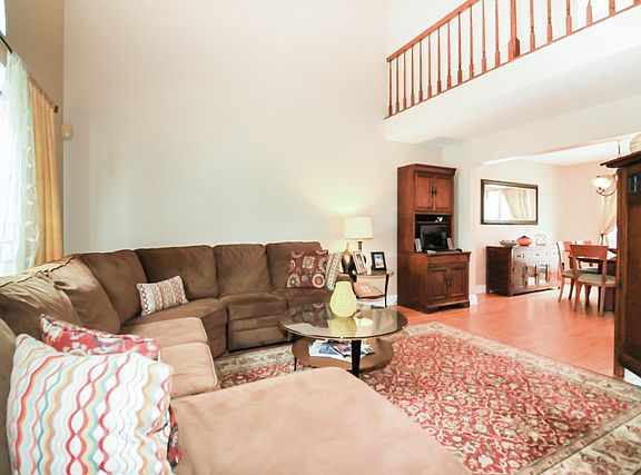 4th image of 4027 Newport Ln #2-3