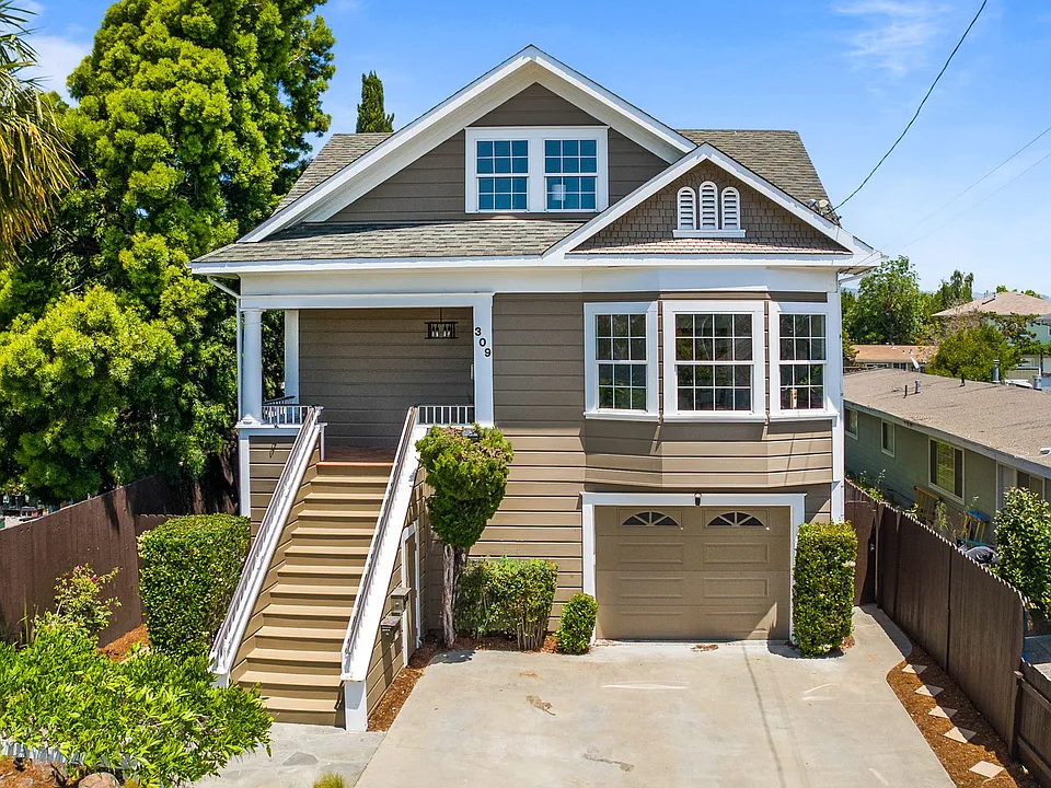 309 Wilson St