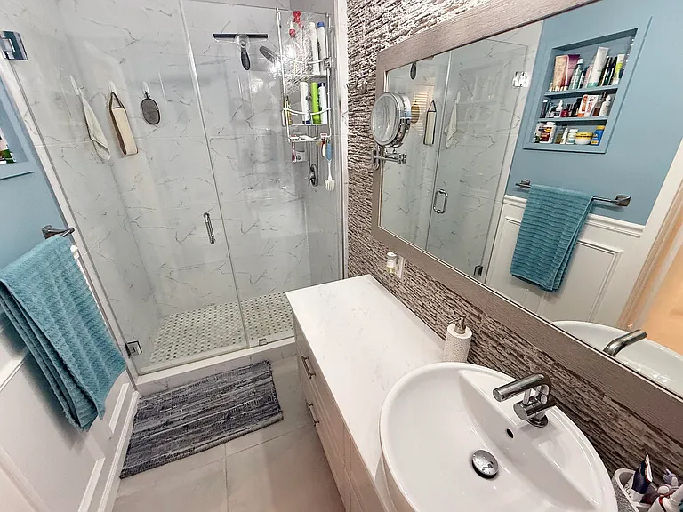 1201 S Riverside Dr #106 — Photo 9