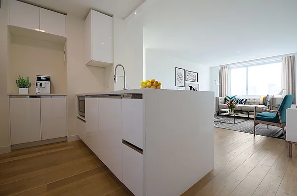 Rented by Compass | media 37