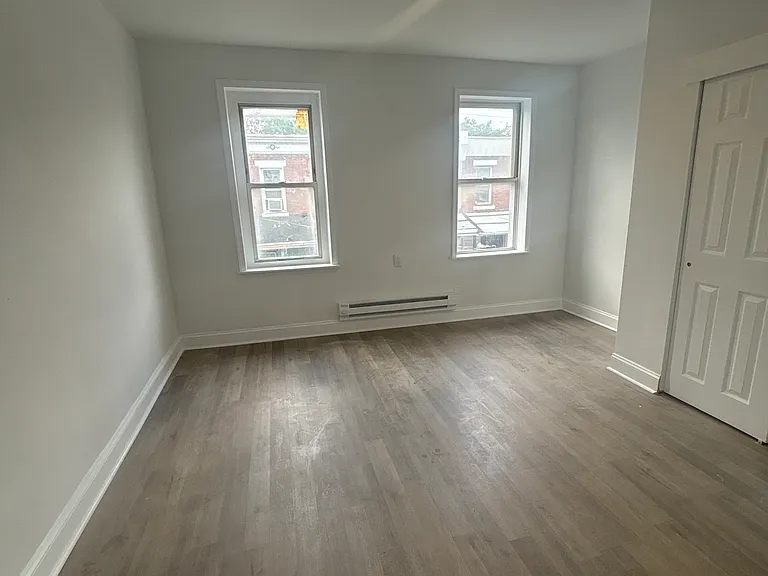 6412 Glenmore Ave #2 — Photo 5