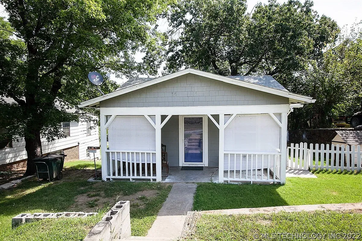 511 Washington Ave — Photo 1