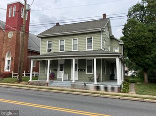 6127 Main St, East Petersburg, PA 17520