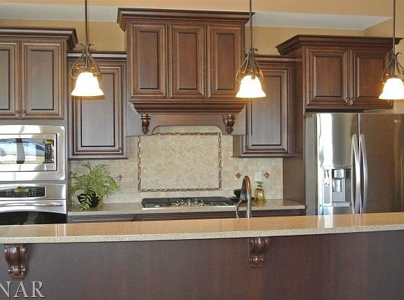 5th image of 27 Prairie Vista Ct
