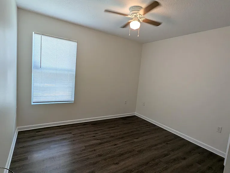 8173 Woods Ave — Photo 7