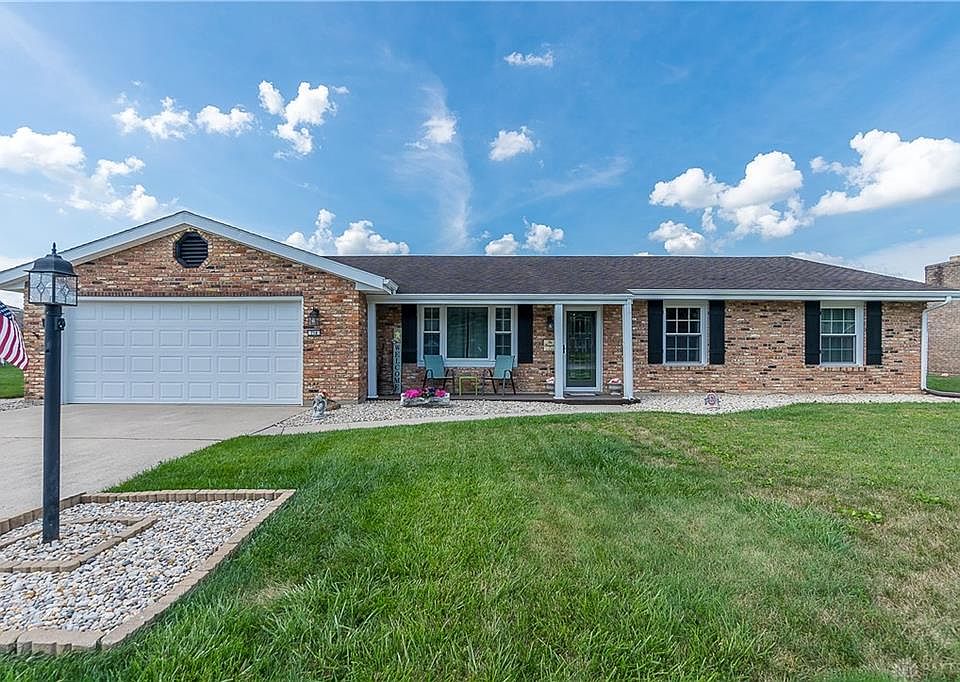 1st image of 714 Primrose Dr