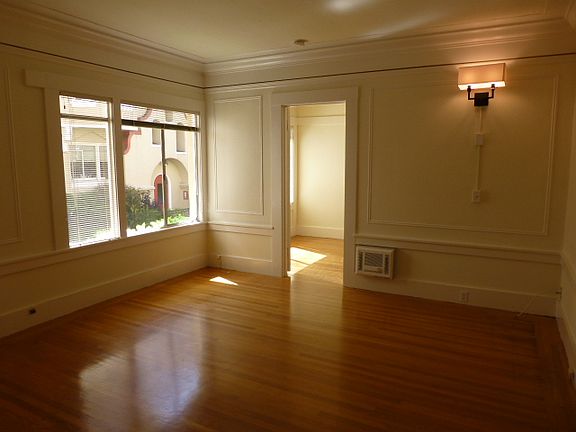 4th image of 110 Frederick St APT 2
