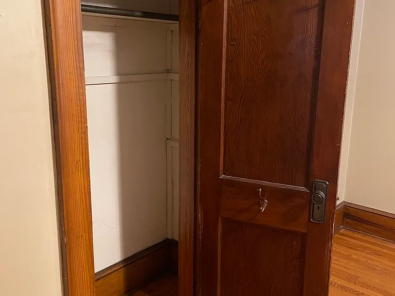 1016 Carolina Ave — Photo 10