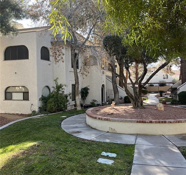 1st image of 1416 Santa Margarita St Unit G