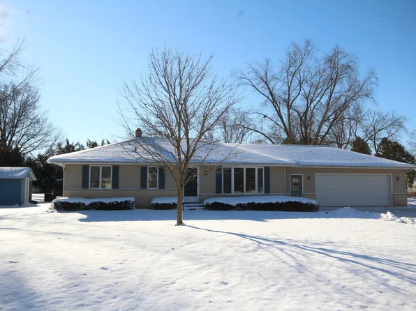 5380 Plantation Ave, Vicksburg, MI 49097