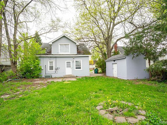 5th image of 15315 Semrau Ave
