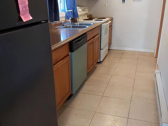 3rd image of 91 King St