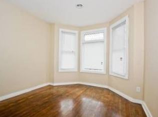 8529 S Saginaw Ave, Chicago, IL 60617