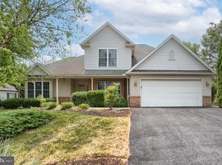 885 Crooked Stick Dr, Mechanicsburg, PA 17050