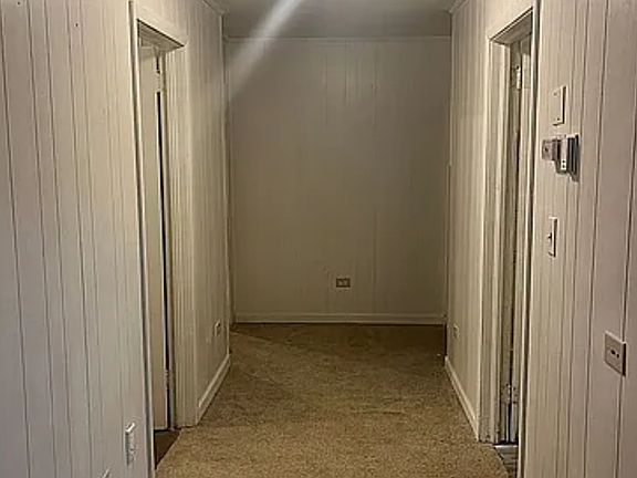 4th image of 3917 Bloomfield Dr