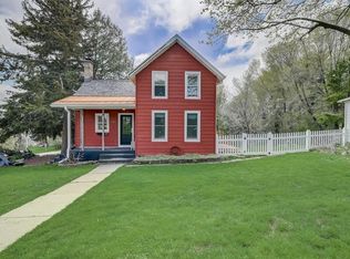 501 7th Ave, New Glarus, WI 53574