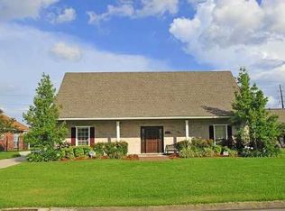 3501 Lake Lynn Dr, Gretna, LA 70056