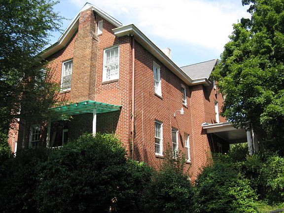 2nd image of 317 N Fulton St