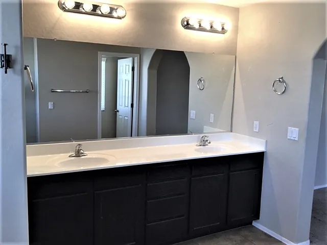 894 S Annie Ln — Photo 9