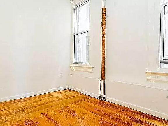 5th image of 18 Irving Ave APT 3A