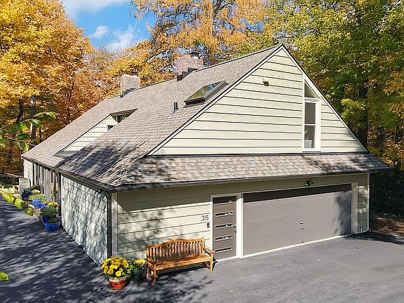 2nd image of 35 Mitchell Ln