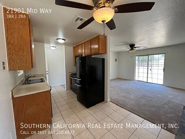 21901 Mid Way — Photo 17