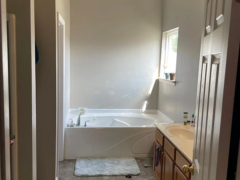 1332 Mason Grove Dr — Photo 17