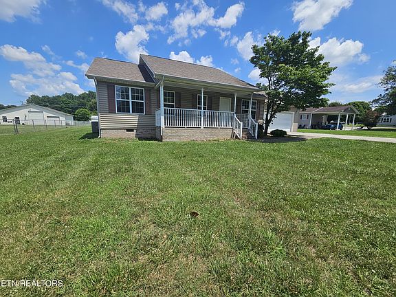 3rd image of 1017 Meek St