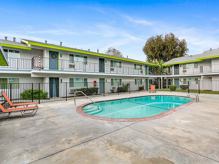 Ackerfield Apartments — Photo 56