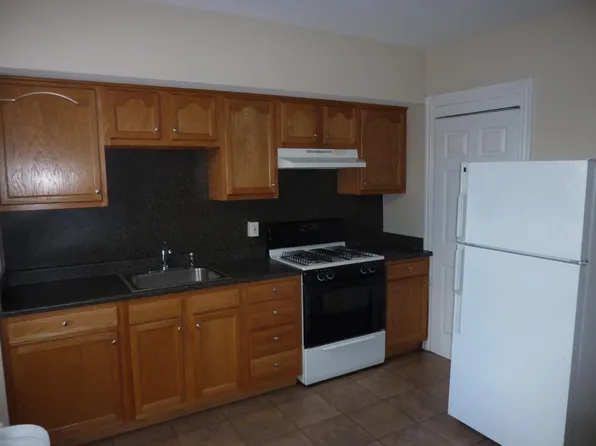 432 Penn Ave APT 2, Reading, PA 19611