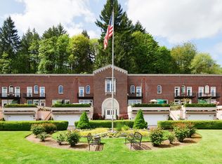 10458 NW 2nd St, Portland, OR 97231