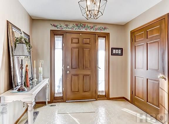 2nd image of 801 Bitterbrush Ln