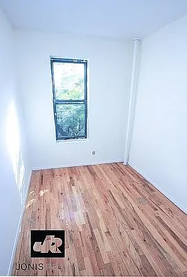 Rented by Jonis Realty | media 2