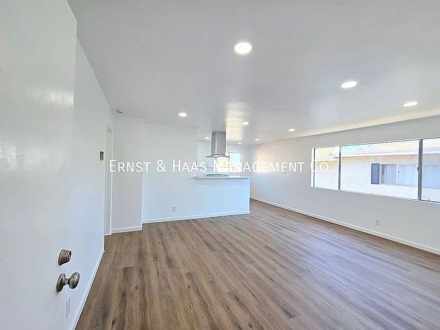 1st image of 4300 E 5th St