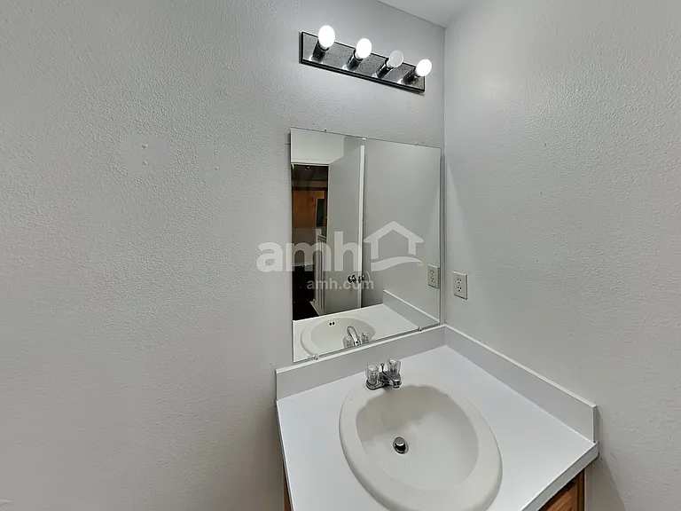499 Vicks Landing Dr — Photo 17