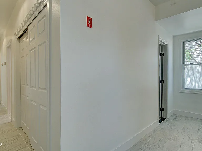 19 Bayview Ave #B — Photo 15