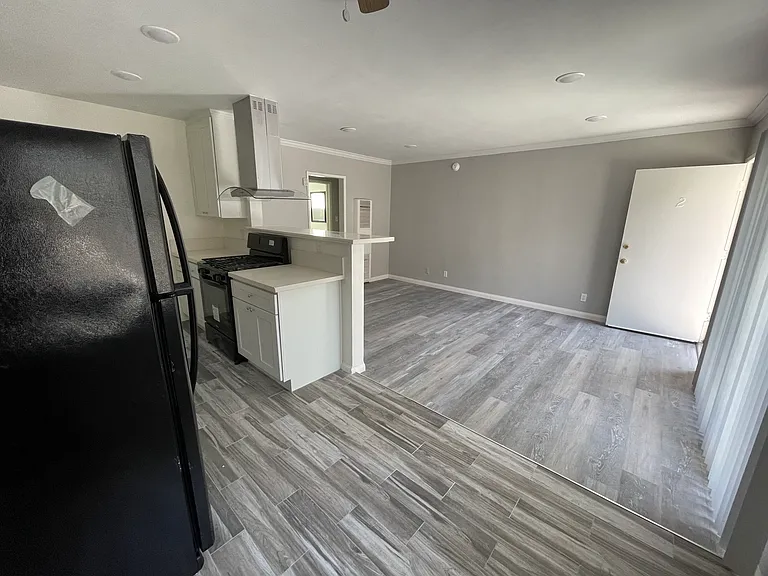 1513 E Kay St #2 — Photo 1