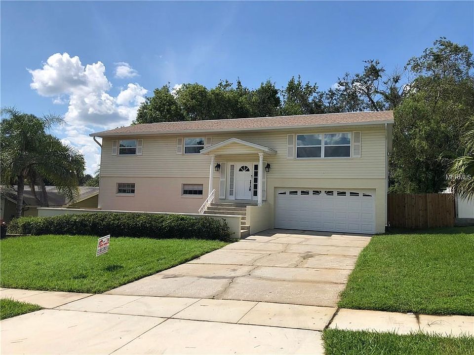 1st image of 612 Sprucewood Cir