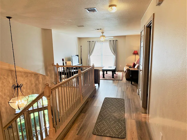 7712 Earp Way — Photo 9