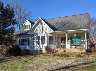 8025 Peak Rd, Clemmons, NC 27012