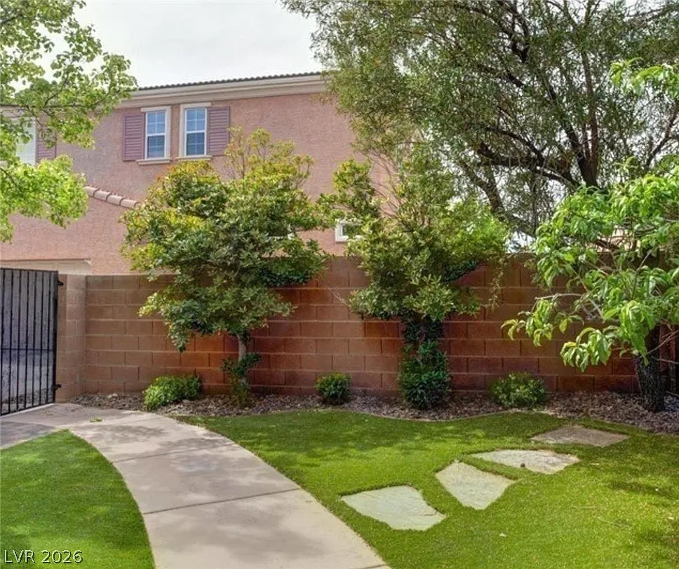 3 bed, 3.0 bath, 1732 sqft, $2,750 — Photo 3