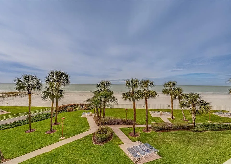 17900 Gulf Blvd #2E