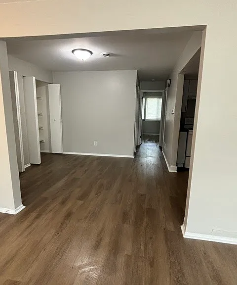 1103 Evans Ave — Photo 48